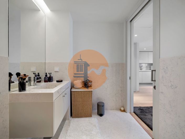 Image No.11-1 Bed Apartment for sale