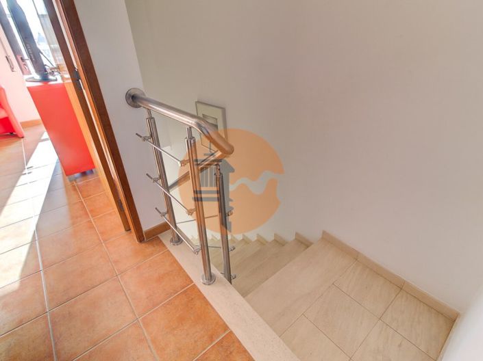 Image No.15-2 Bed House for sale