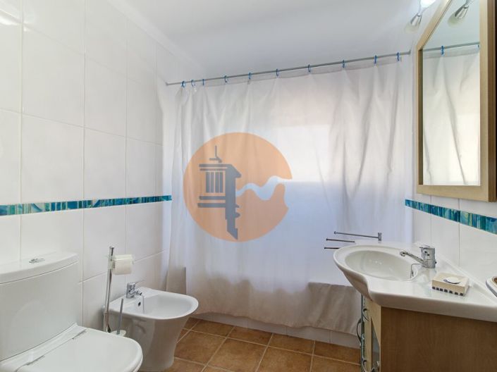 Image No.26-2 Bed House for sale