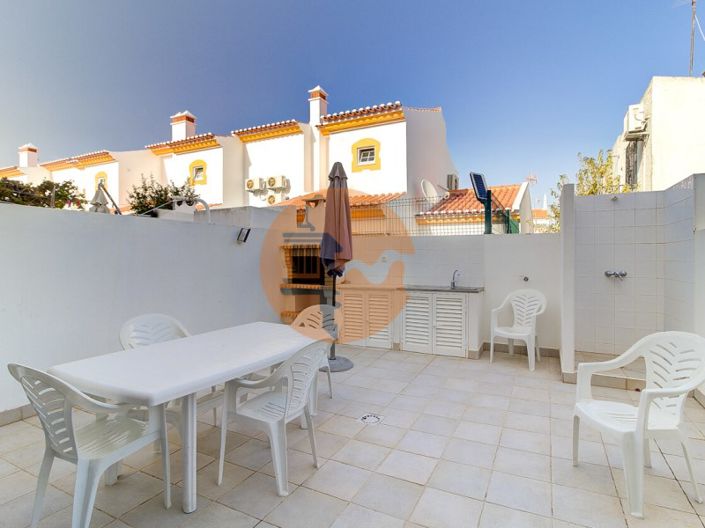 Image No.30-2 Bed House for sale