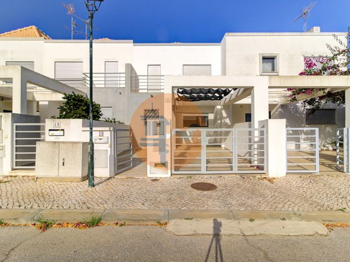 Image No.33-2 Bed House for sale