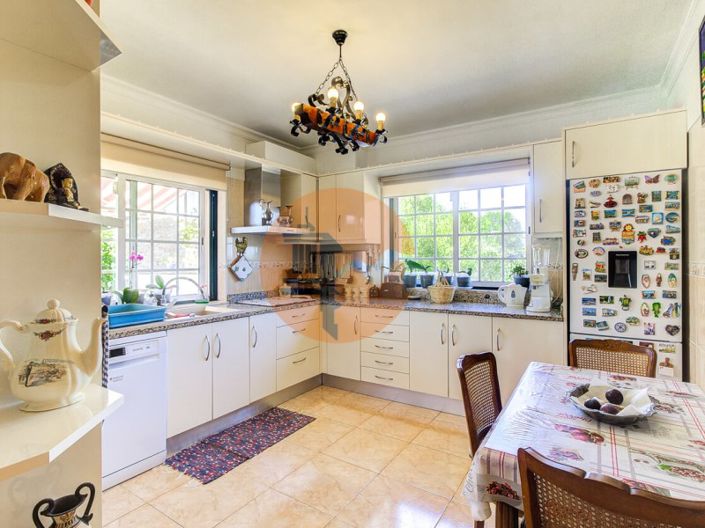 Image No.10-3 Bed House for sale
