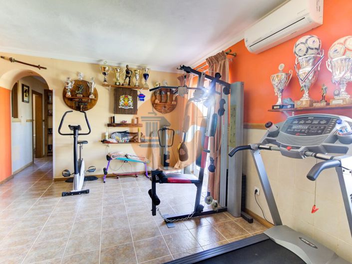 Image No.30-3 Bed House for sale