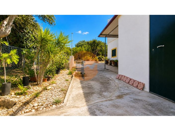 Image No.25-4 Bed House for sale