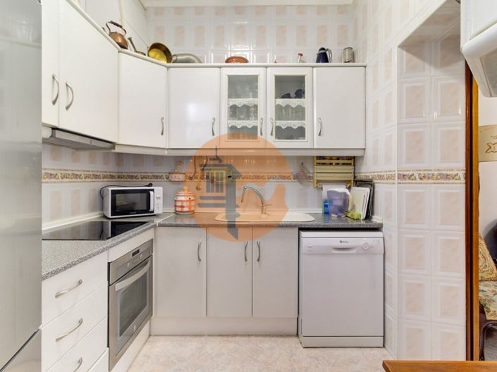 Image No.19-1 Bed House for sale