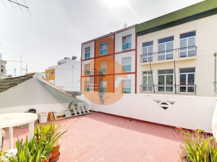 Image No.28-1 Bed House for sale