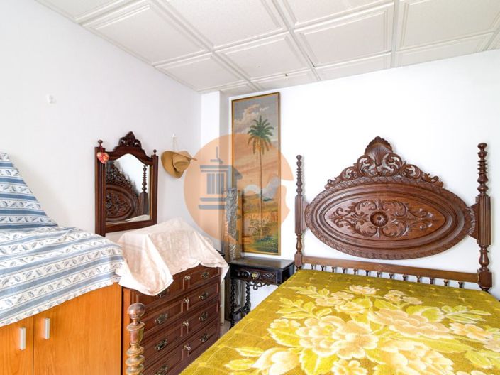 Image No.30-1 Bed House for sale