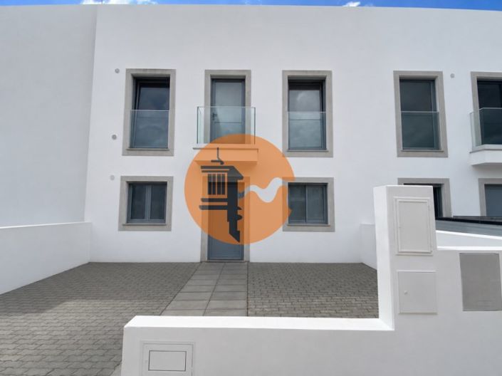 Image No.27-4 Bed House for sale