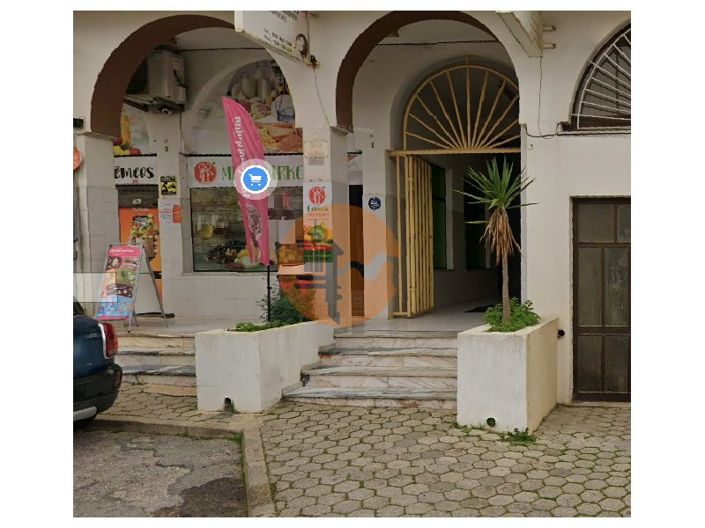 Commercial store of 93 m² in the centre of Ferragudo
