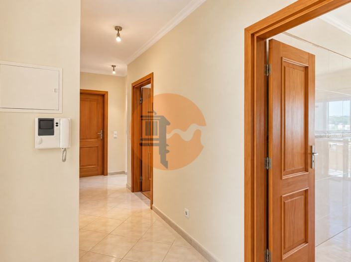 Image No.8-3 Bed Apartment for sale
