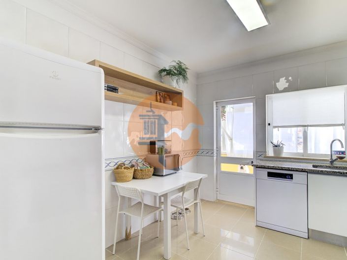Image No.14-2 Bed Apartment for sale