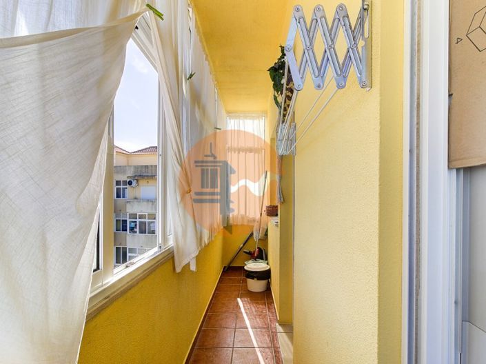 Image No.20-2 Bed Apartment for sale