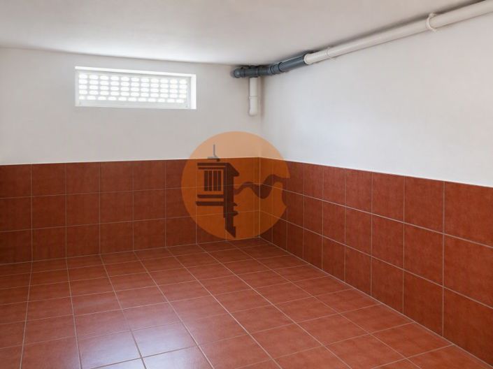 Image No.24-2 Bed Apartment for sale