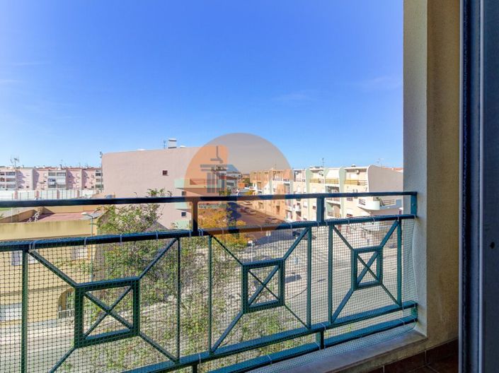 Image No.9-2 Bed Apartment for sale