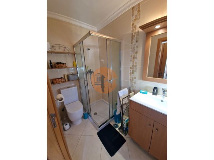 Image No.21-3 Bed House for sale