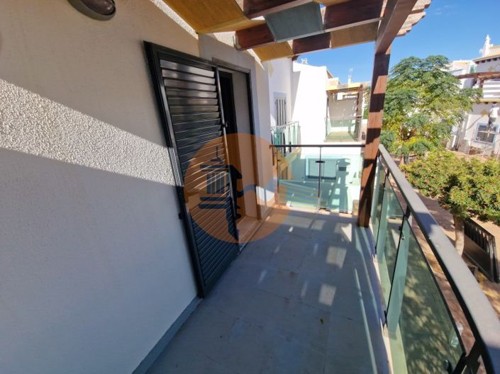 Image No.35-3 Bed House for sale