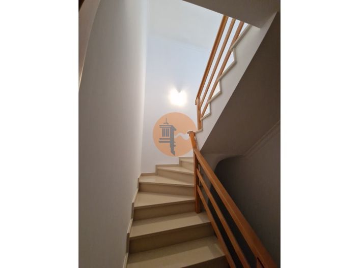 Image No.38-3 Bed House for sale