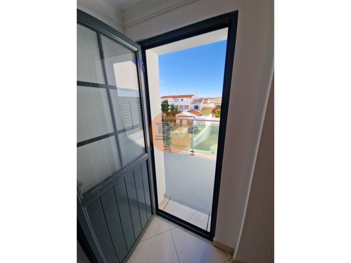 Image No.48-3 Bed House for sale