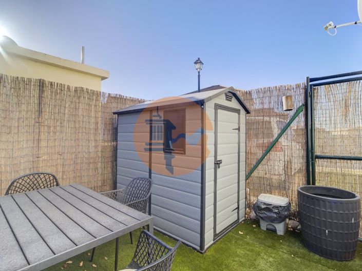 Image No.15-3 Bed House for sale