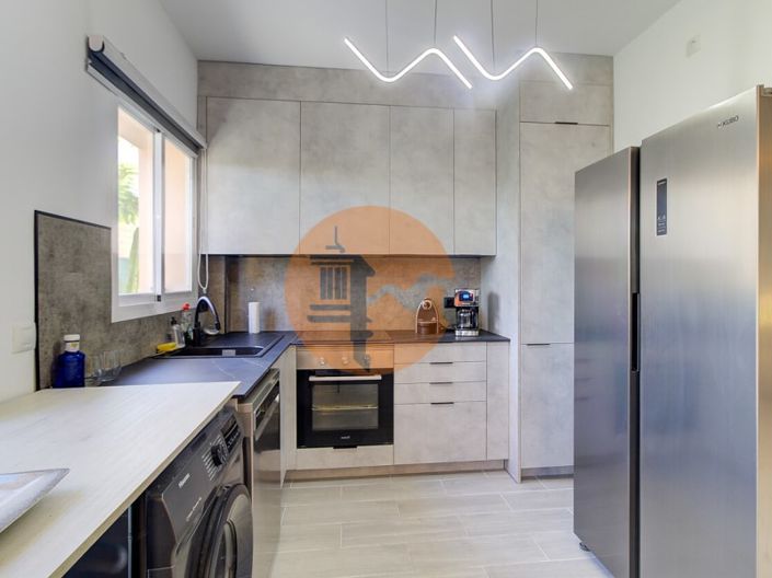 Image No.16-3 Bed House for sale