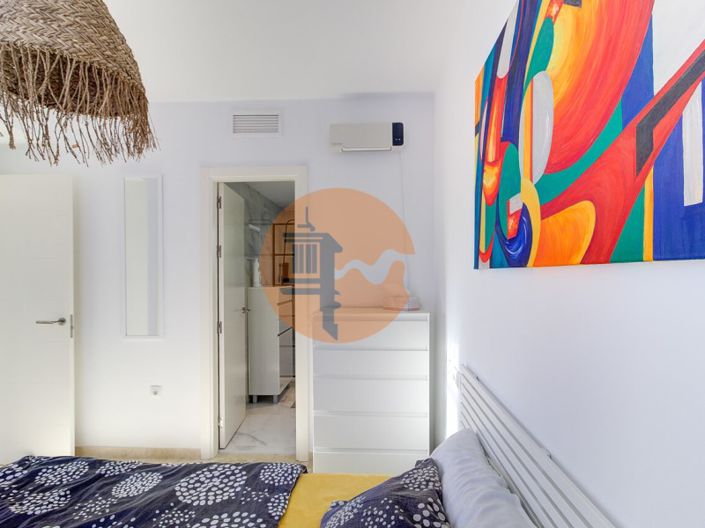Image No.24-3 Bed House for sale
