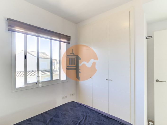 Image No.29-3 Bed House for sale
