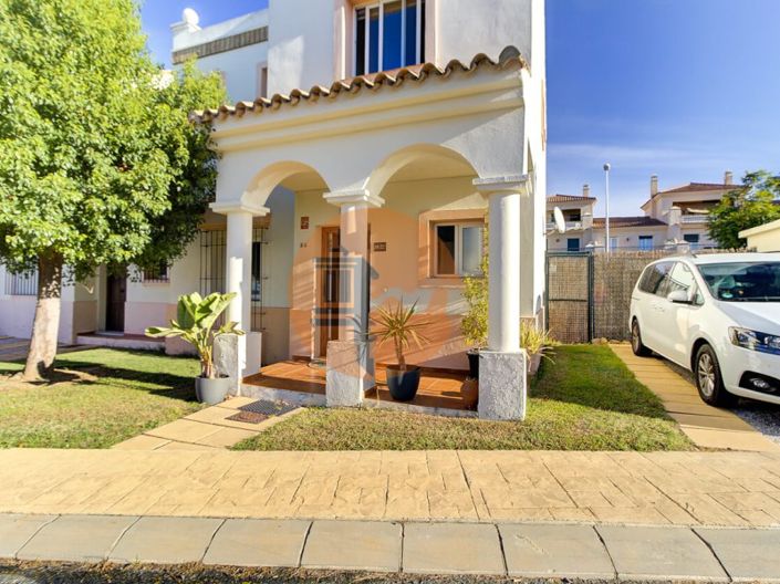 Image No.34-3 Bed House for sale