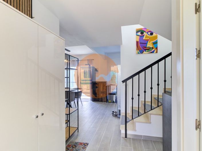 Image No.38-3 Bed House for sale
