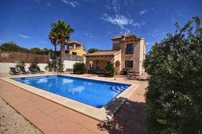 1 - Hacienda del Alamo, Maison