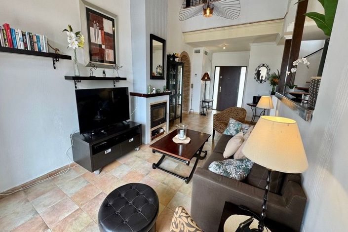 Image No.16-3 Bed House for sale