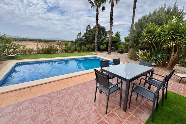 Image No.2-3 Bed House for sale