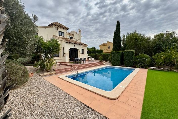 Image No.4-3 Bed House for sale