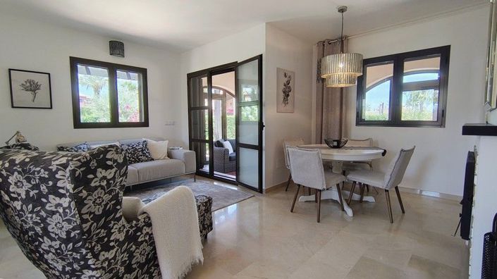 Image No.19-2 Bed House for sale