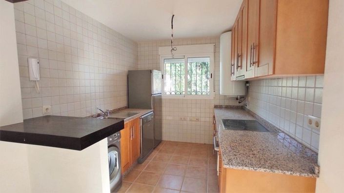 Image No.16-3 Bed House for sale