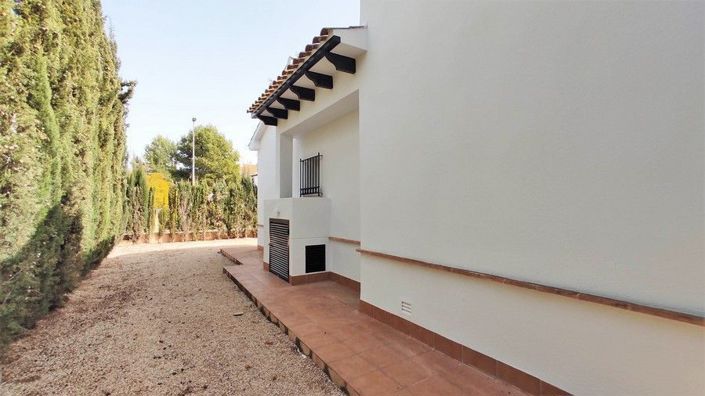 Image No.19-3 Bed House for sale