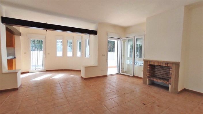 Image No.20-3 Bed House for sale