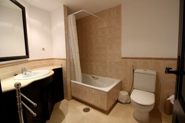 Image No.4-3 Bed House for sale