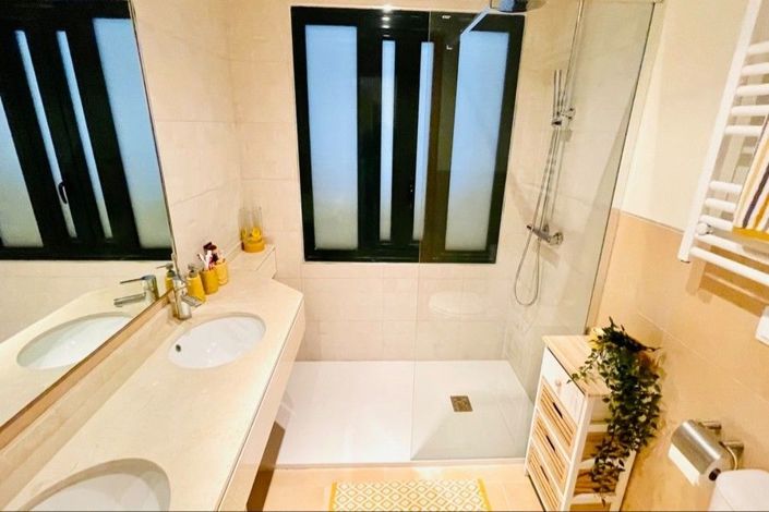 Image No.15-2 Bed Apartment for sale