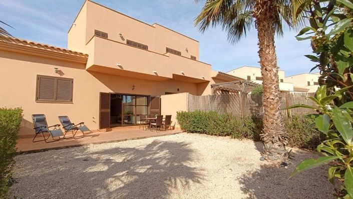 Image No.1-2 Bed House for sale