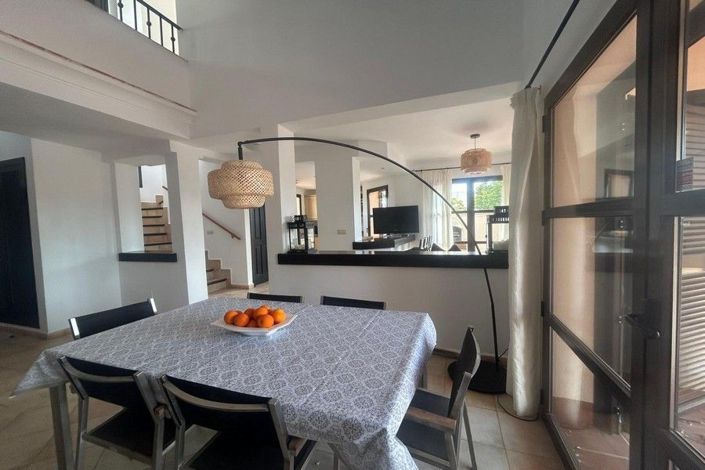 Image No.12-3 Bed House for sale