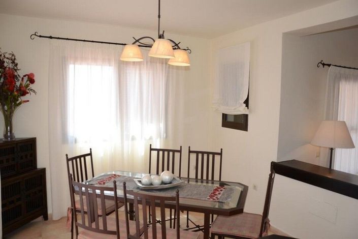 Image No.19-3 Bed House for sale