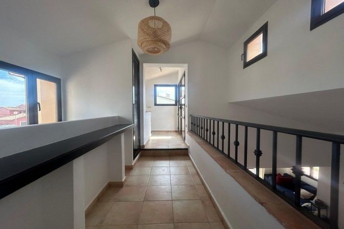 Image No.27-3 Bed House for sale