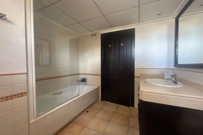 Image No.33-3 Bed House for sale