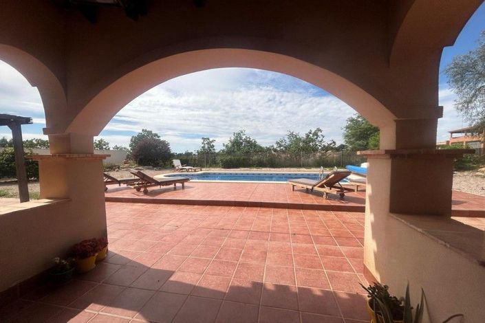 Image No.34-3 Bed House for sale