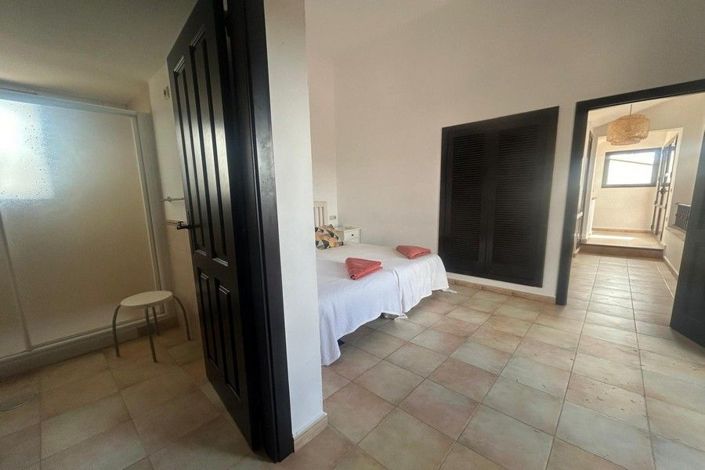 Image No.41-3 Bed House for sale