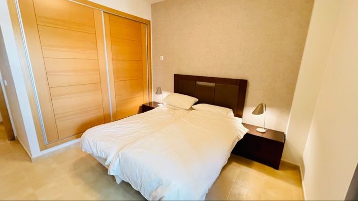 Image No.20-2 Bed Apartment for sale