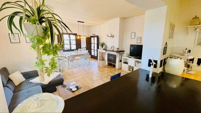 Image No.20-3 Bed House for sale