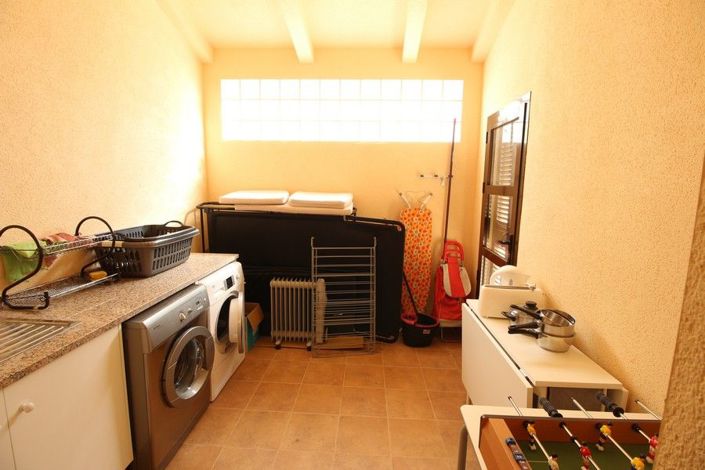 Image No.14-3 Bed House for sale