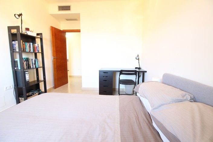 Image No.22-3 Bed House for sale