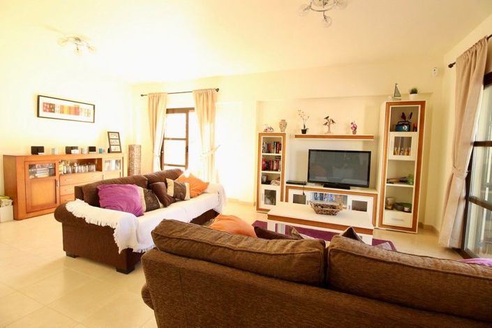 Image No.7-3 Bed House for sale